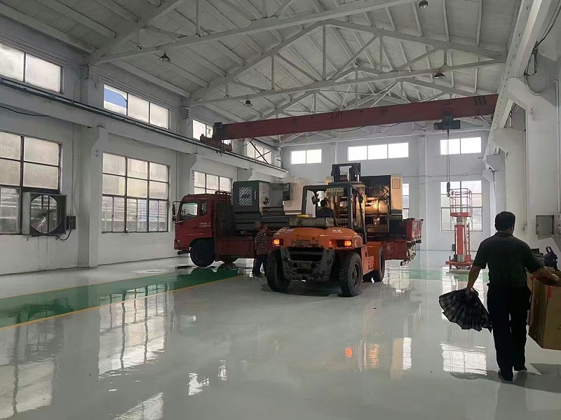 廠4